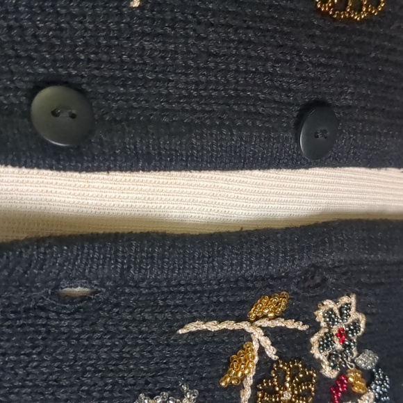 DRESS BARN* long sleeve beaded floral motif black cotton ramie sweater button fr - Picture 4 of 10